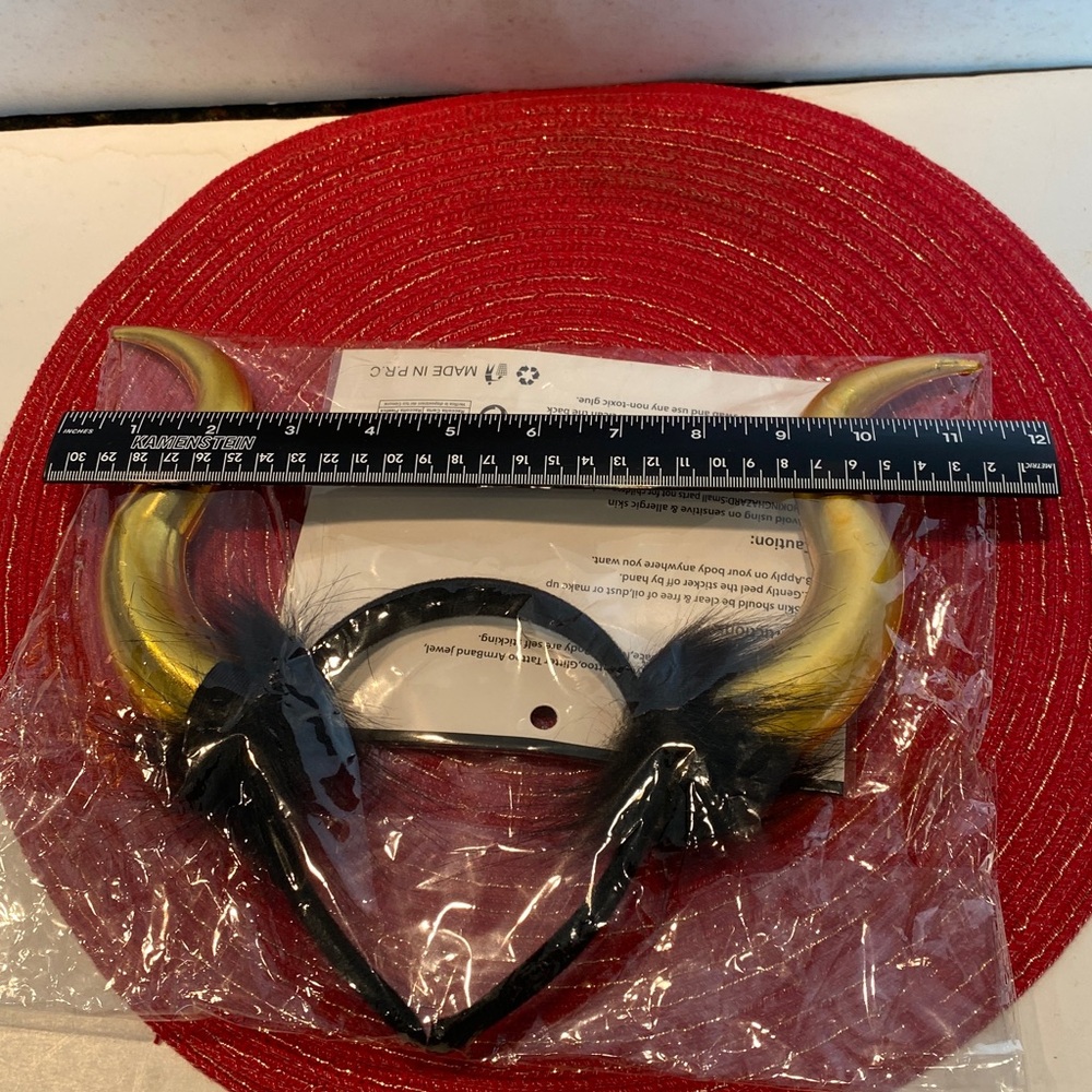 NIP Gothic Gold Devil Horns Headband - Picture 3 of 3